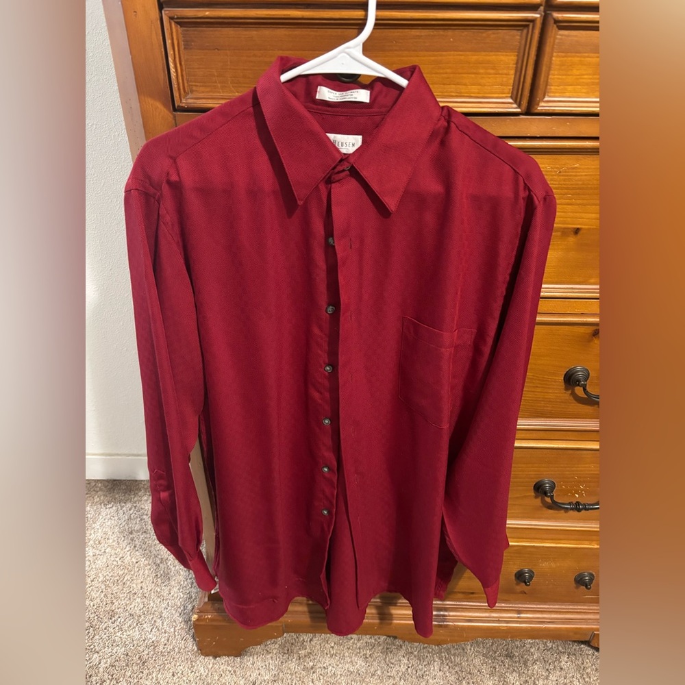 Van Heusen Men's Burgundy Button Down Shirt